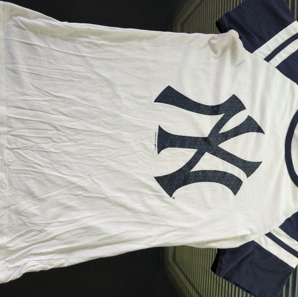 New York Yankes Womens T-shirt